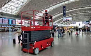 中国自行式高空作业升降平台市场主流机型的“后浪”-品牌厂家迅特